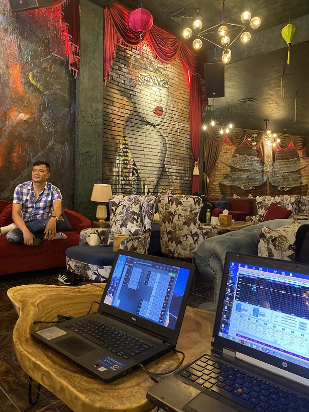Sky Pub - Âm thanh nhập khẩu Italia (1)