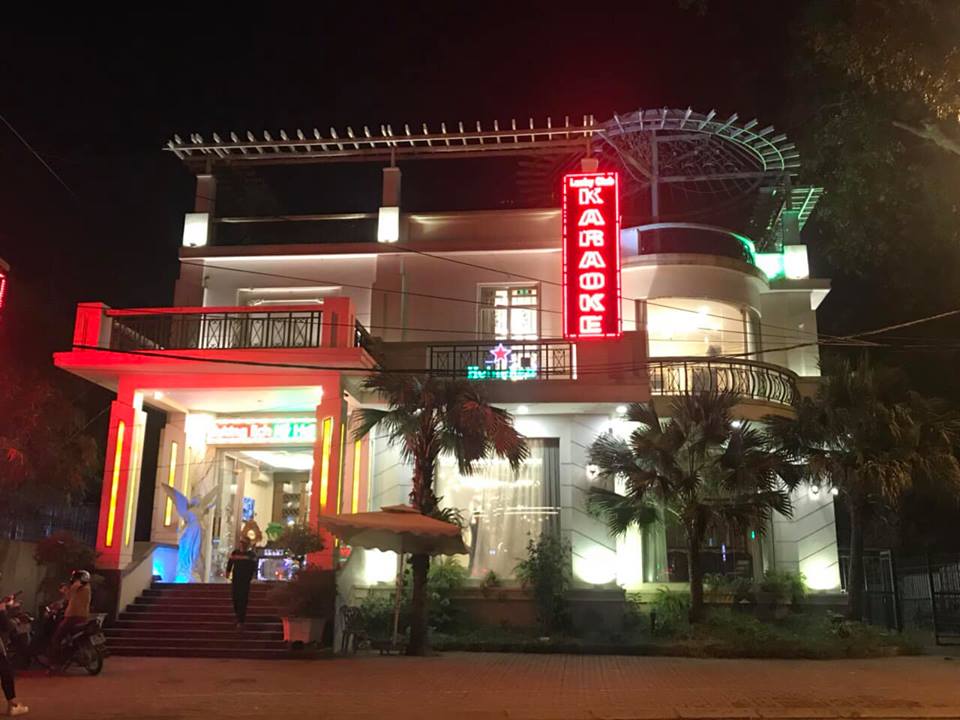 Karaoke Lucky
